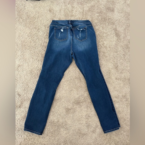 Torrid skinny Jeans. - Picture 2 of 3